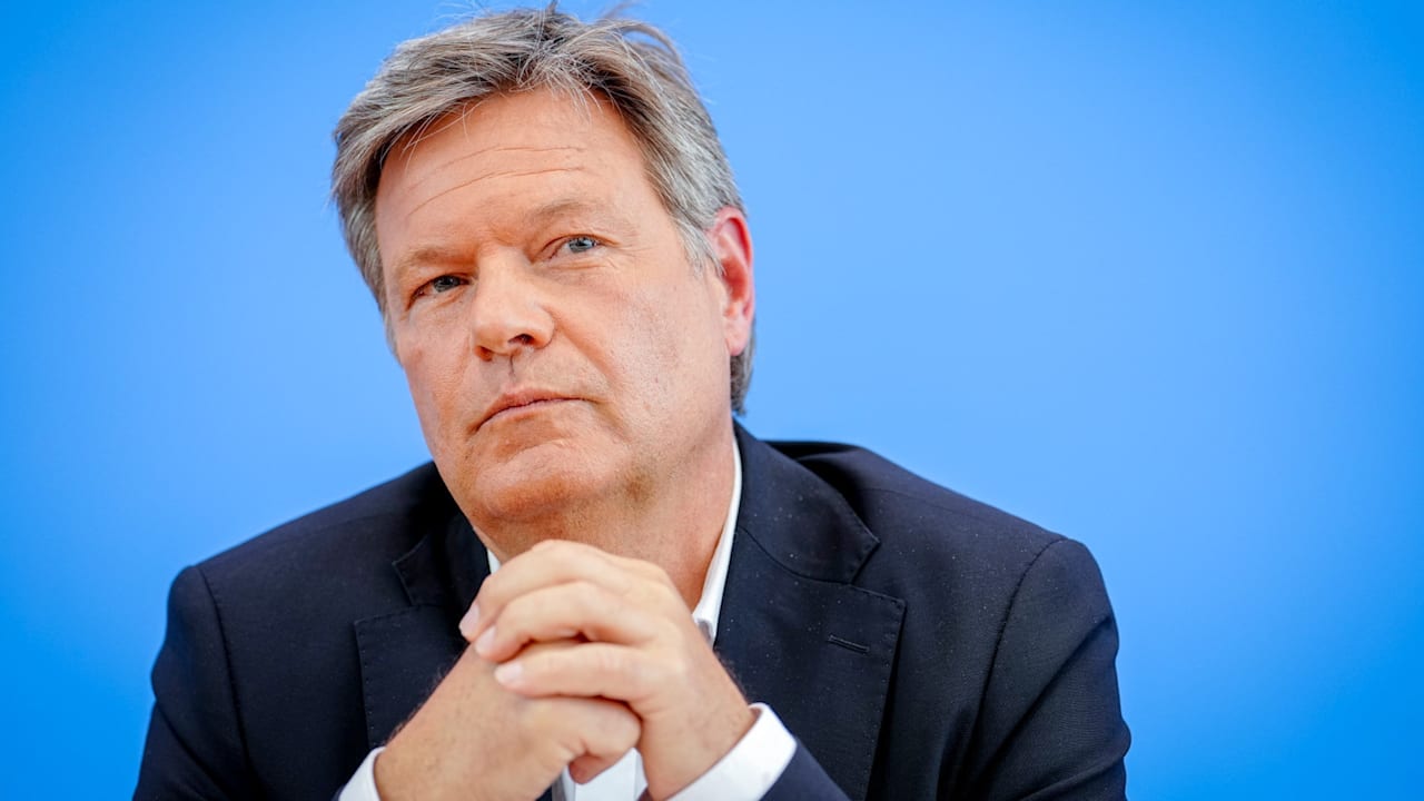 Ex-Minister verlässt Bundestag: Habecks Pöbel-Abgang | Politik