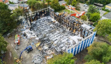Sporthalle komplett zerstört - Schaden in Millionenhöhe bei Turnhallenbrand in Hannover - Panorama