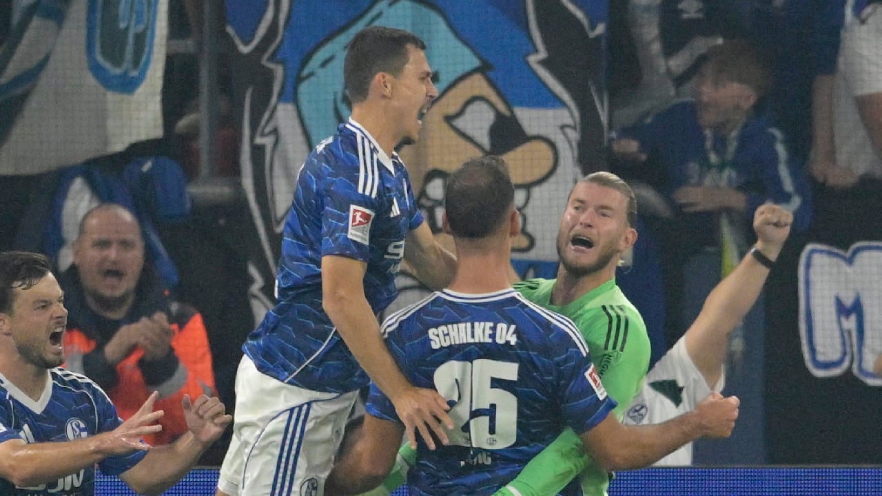 Schalke siegt im Revierderby gegen Bochum – dank Vier-Minuten-Doppelschlag! | Fußball