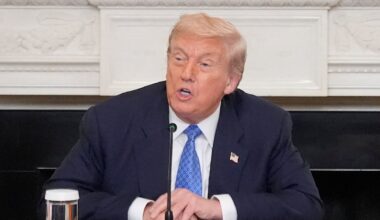 Trump verlangt: Russland und Ukraine sollen Gebiete tauschen | Politik