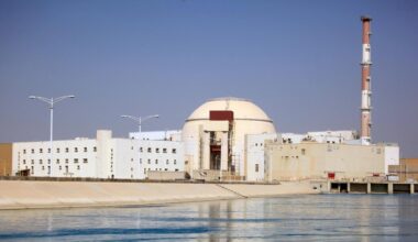 Blick auf das iranische Atomkraftwerk Buscher.