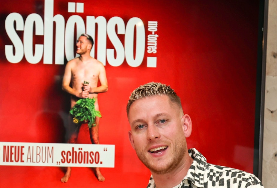Kölner Musiker macht sich nackig und kämpft für Selbstakzeptanz