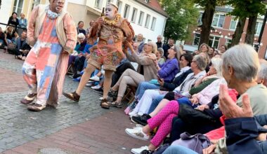 Tusch und Tortenwurf in Bielefeld