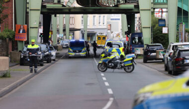 Bedrohungslage in Wuppertal: Polizei schießt Mann nieder | Regional