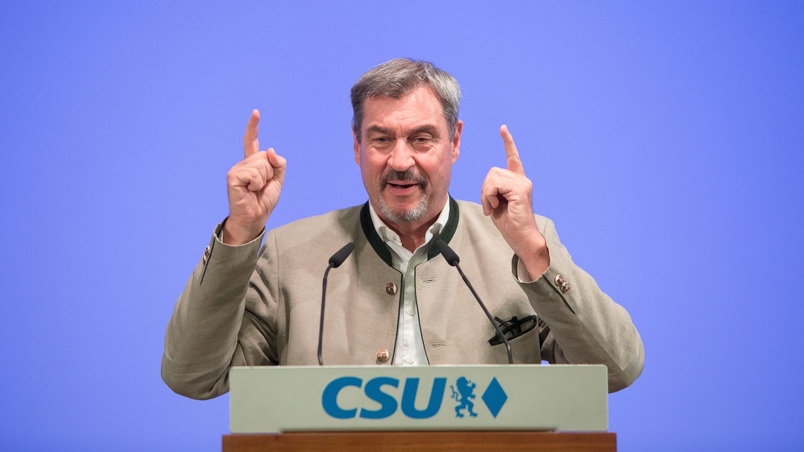 Söder, die Flaschendeckel und die EU: CSU sucht neue Zielscheibe