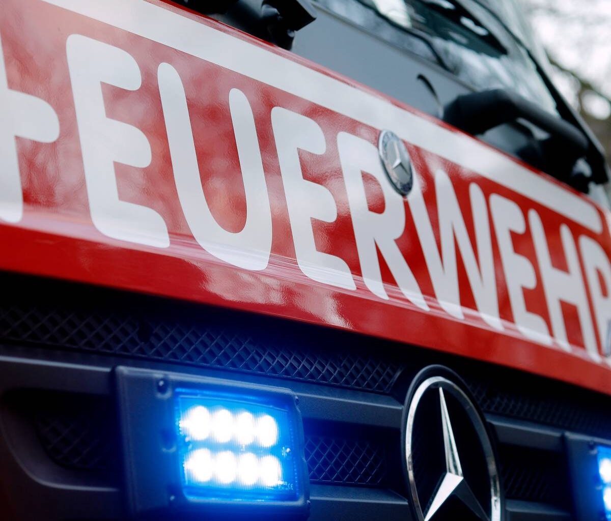 Fünf Verletzte nach Kellerbrand in Moerser Mehrfamilienhaus