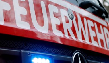 Fünf Verletzte nach Kellerbrand in Moerser Mehrfamilienhaus