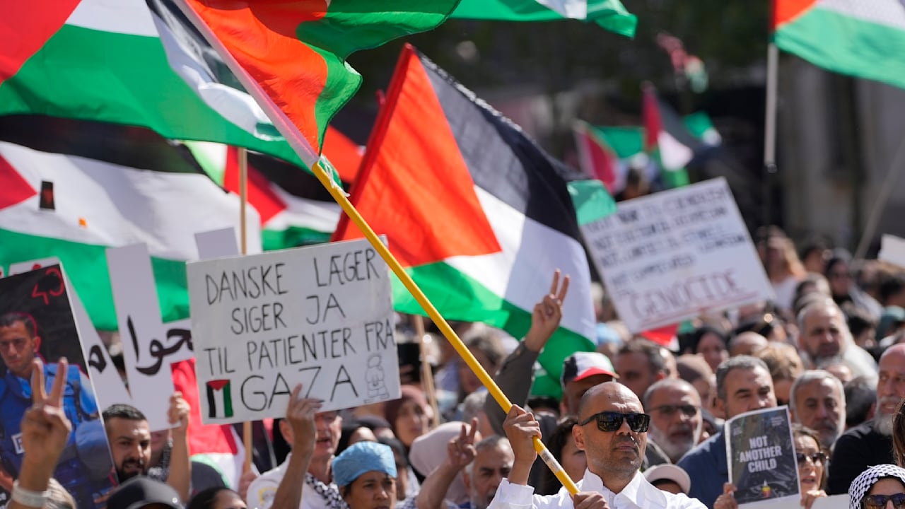 Großdemo in Frankfurt: Tausende demonstrieren für Gaza | Regional