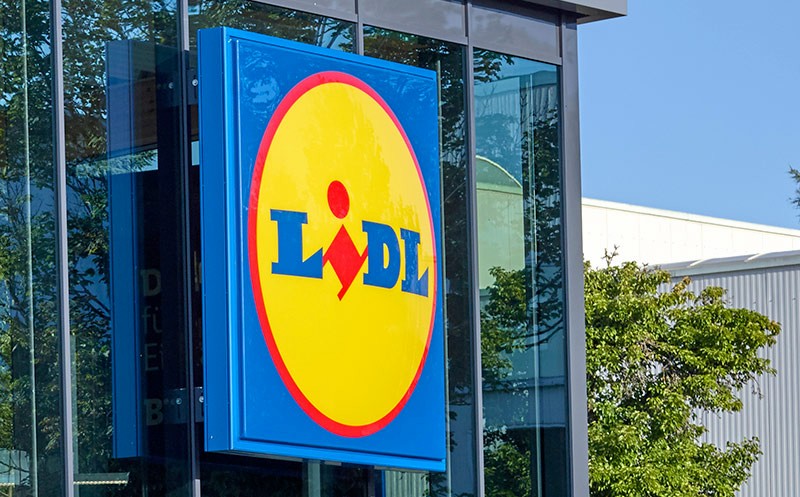 Artikelbild Lidl UK erhöht Löhne auf 13 Pfund pro Stunde
