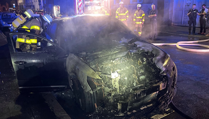 Fahrzeugbrand in Aachen: Kriminalpolizei ermittelt