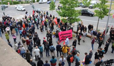Düsseldorf: Protestkundgebung gegen Bürger*innendialog der AfD - Ddorf-Aktuell