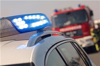 Auto erfasst Familie auf Parkdeck in Essen