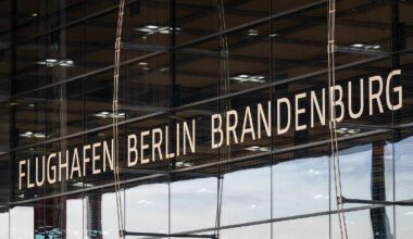 Berlin & Brandenburg: Russisches Geschäftsreiseflugzeug steht seit Jahren am BER