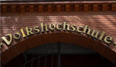 Schulabschluss als Erwachsener an der Volkshochschule