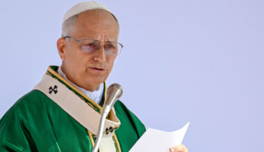 Papst Leo XIV. beim Abschlussgottesdienst im Rahmen des Jugendjubiläums am 3. August 2025 auf dem Gelände von Tor Vergata in Rom (Italien).