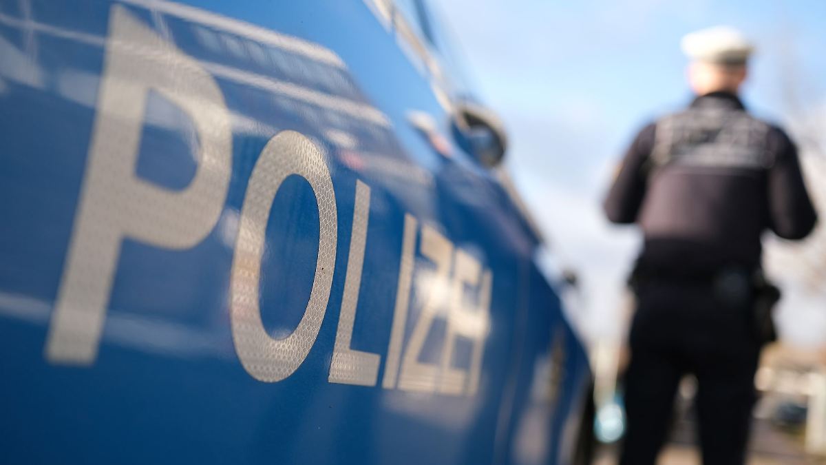 Baden-Württemberg: 14 Leichtverletzte nach Busunfall bei Stuttgart