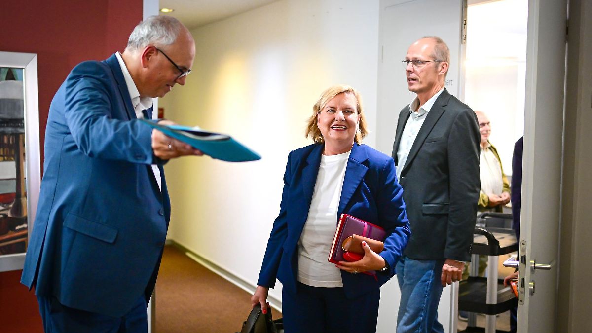 Niedersachsen & Bremen: SPD-Vorstand setzt auf Högl und Rackles für Bremens Senat