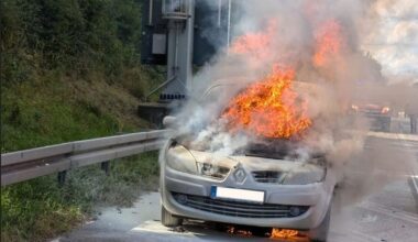 FW Stuttgart: Vollbrand eines PKW auf der Bundesautobahn A8