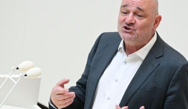 Berlin & Brandenburg: Brandenburgs Regierung plant Millionen für Beraterverträge