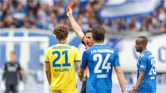 Braunschweiger Ehlers nach Roter Karte zwei Spiele gesperrt
