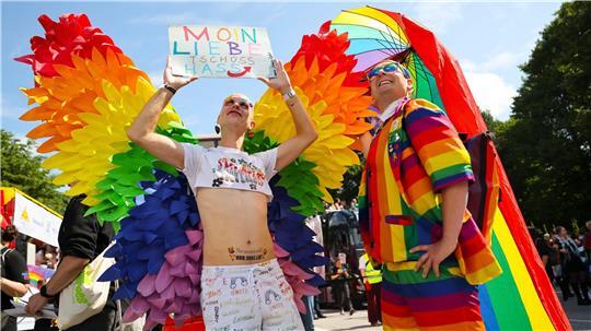 260.000 Menschen feiern bei CSD in Hamburg