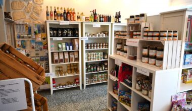 Jetzt frisch im Dorfladen: Apfel- und Zwiebelernte