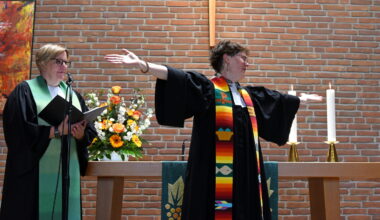You are currently viewing Porzer Pfarrerin Ingrid Kibilka in der Johanneskirche in Köln-Westhoven verabschiedet