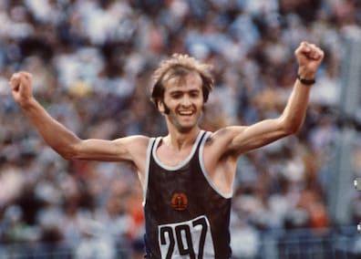 Das zweite Olympia-Gold 1980 in Moskau: Waldemar Cierpinksi war der erste Marathonläufer, dem dies gelang. 