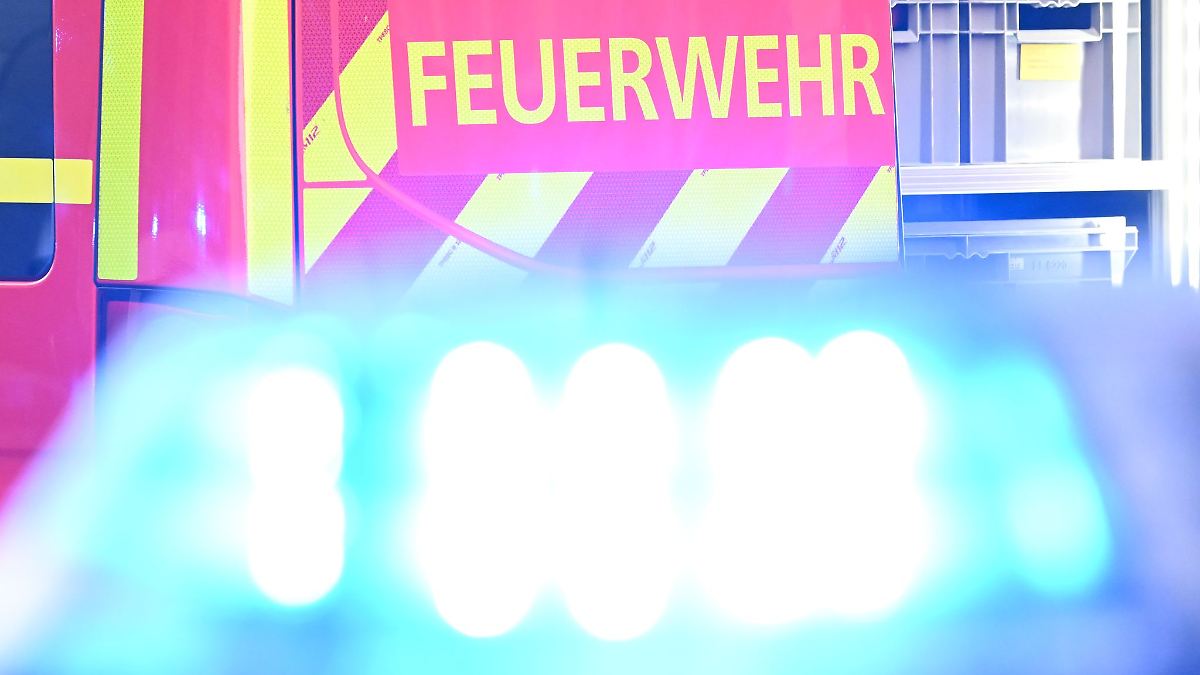 Hamburg & Schleswig-Holstein: Zwei Verletzte bei Brand in Hamburger Flüchtlingsheim