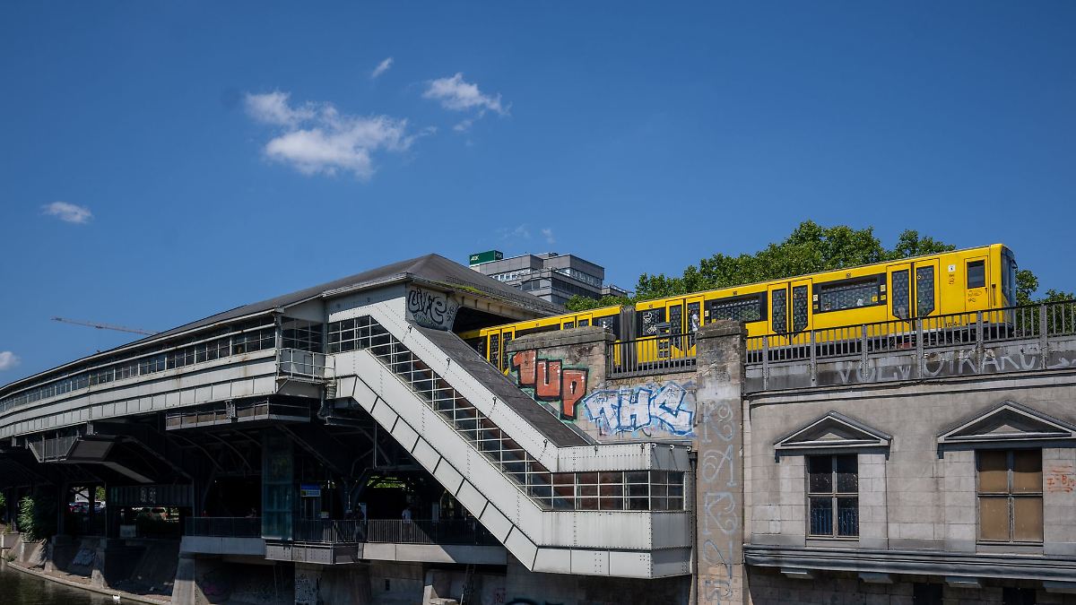 Berlin & Brandenburg: Unbekannte zünden Zelt eines Obdachlosen an