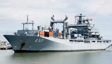 Niedersachsen & Bremen: Marineschiff "Berlin" bricht zu Manövern im Atlantik auf