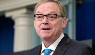 Rückendeckung für Trump: Wirtschaftsberater rechtfertigt Entlassung von Statistik-Chefin