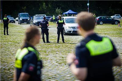 Polizei überprüft zahlreiche Autofahrer in Hannover
