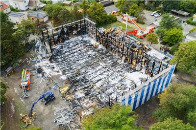 Schaden in Millionenhöhe bei Turnhallenbrand in Hannover