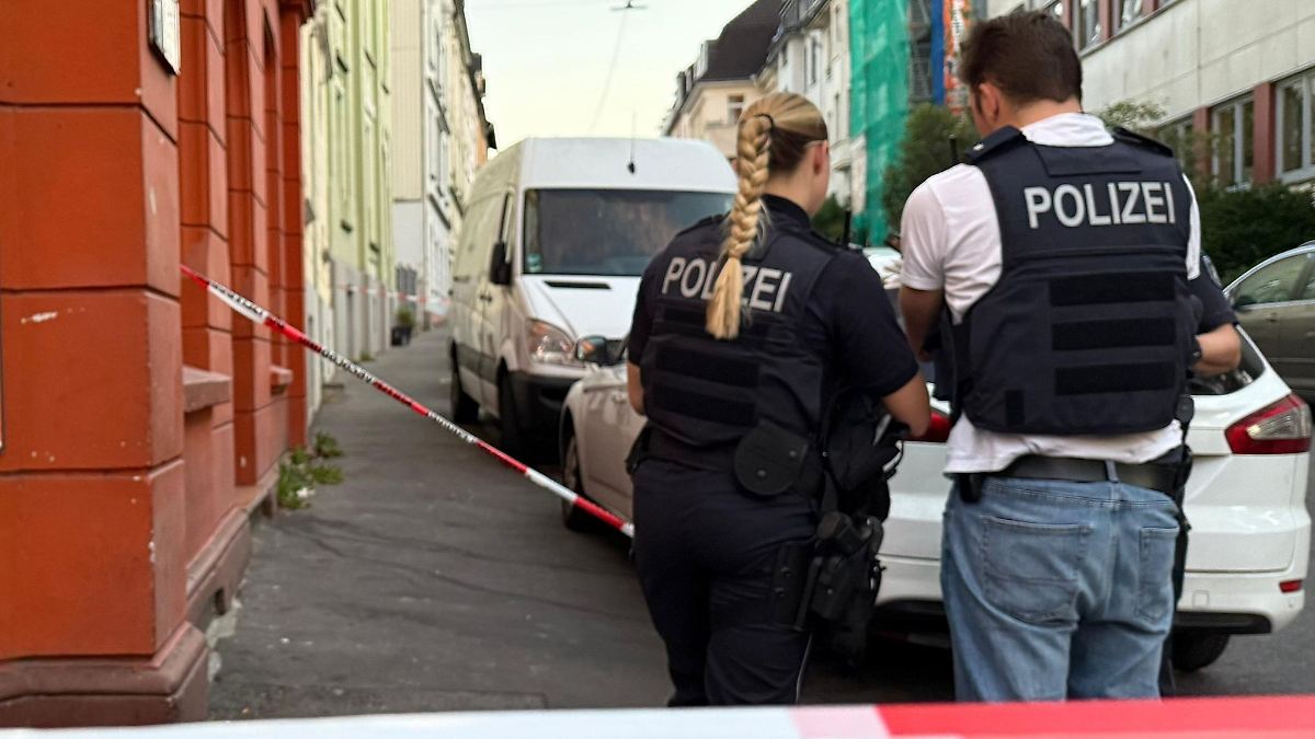 Nordrhein-Westfalen: Messerangriff in Wuppertal - drei Menschen verletzt