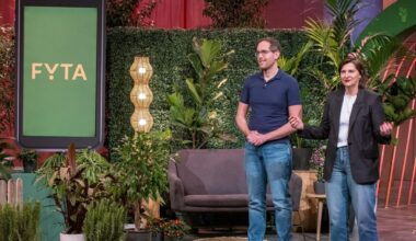 Gründerin Claudia Nassif und CTO Alexander Schmitt mit ihrem Startup „Fyta“ (griechisch für Pflanzen) beim Pitch vor den Löwen.