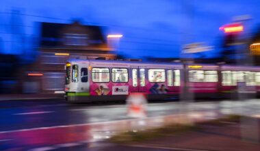 Niedersachsen & Bremen: 78-Jährige nach Stadtbahn-Unfall in Lebensgefahr