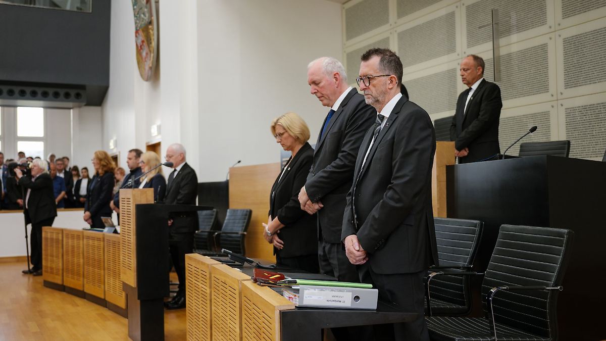 Berlin & Brandenburg: Polizisten gedenken des getöteten Kollegen im Saarland