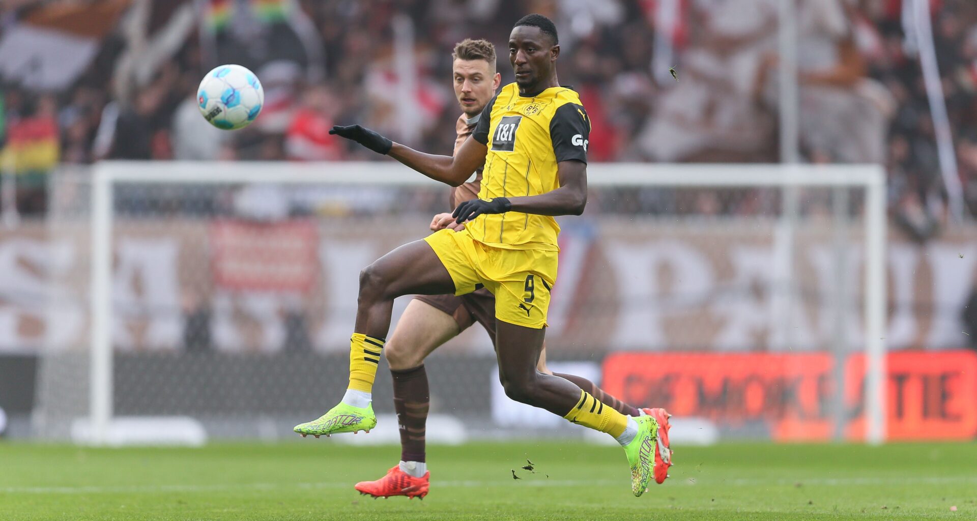 BVB heute live im Free-TV sehen: Wer zeigt / überträgt das Topspiel der Bundesliga zwischen dem FC St. Pauli und Borussia Dortmund im TV sowie Livestream?