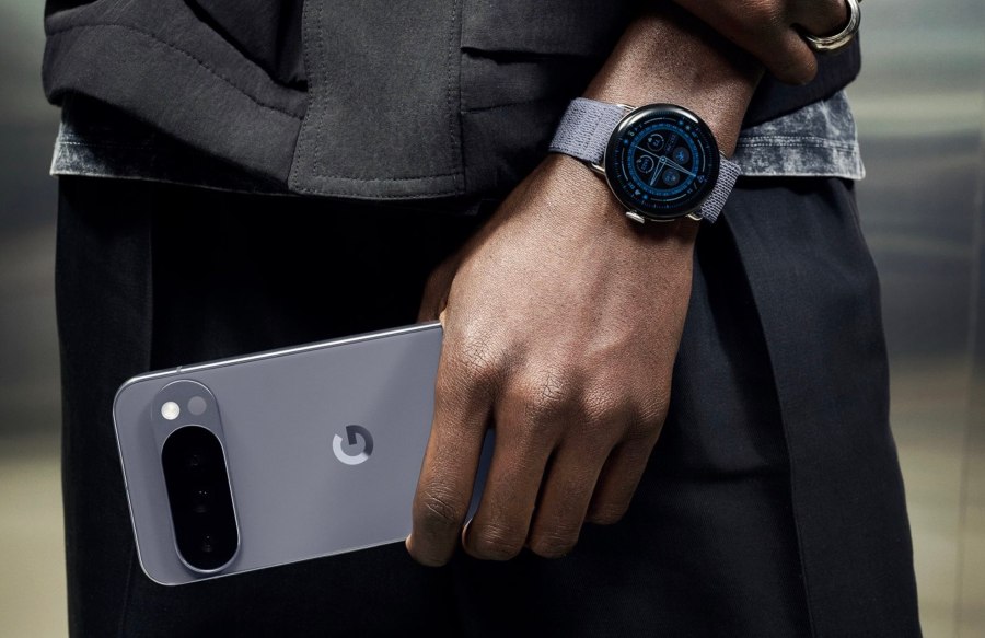 Google Pixel 10 Pro und Pixel Watch 4 Hero