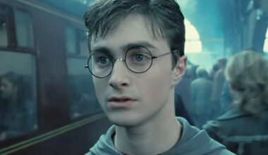 Der Regisseur der ersten beiden Filme von Harry Potter kritisiert die neue Serie, nachdem er einen wichtigen Charakter gesehen hat: „Was soll das Ganze?“
