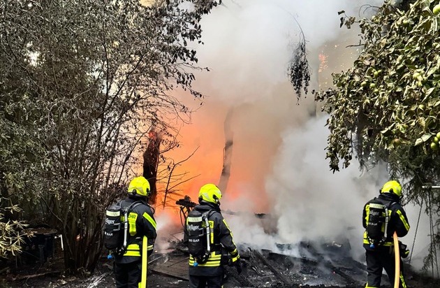 FW-EN: Gartenlaubenbrand in Schwelm | Presseportal