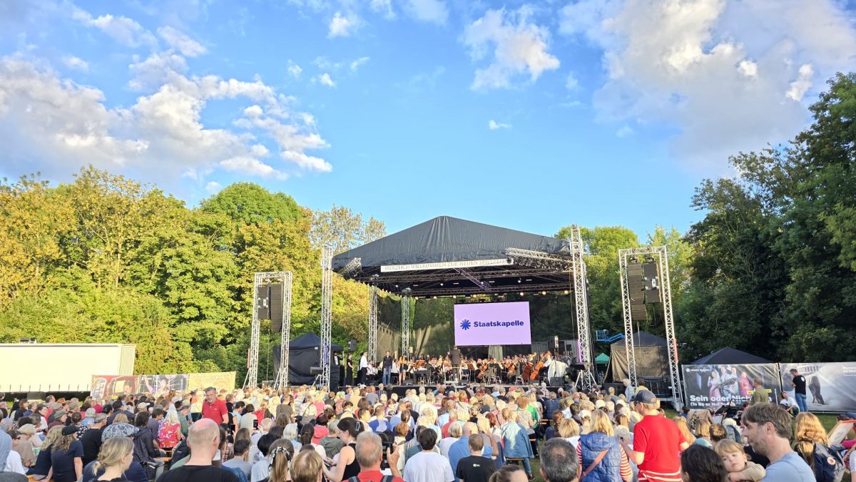 erster Tag des Laternenfests eröffnet – Du bist Halle
