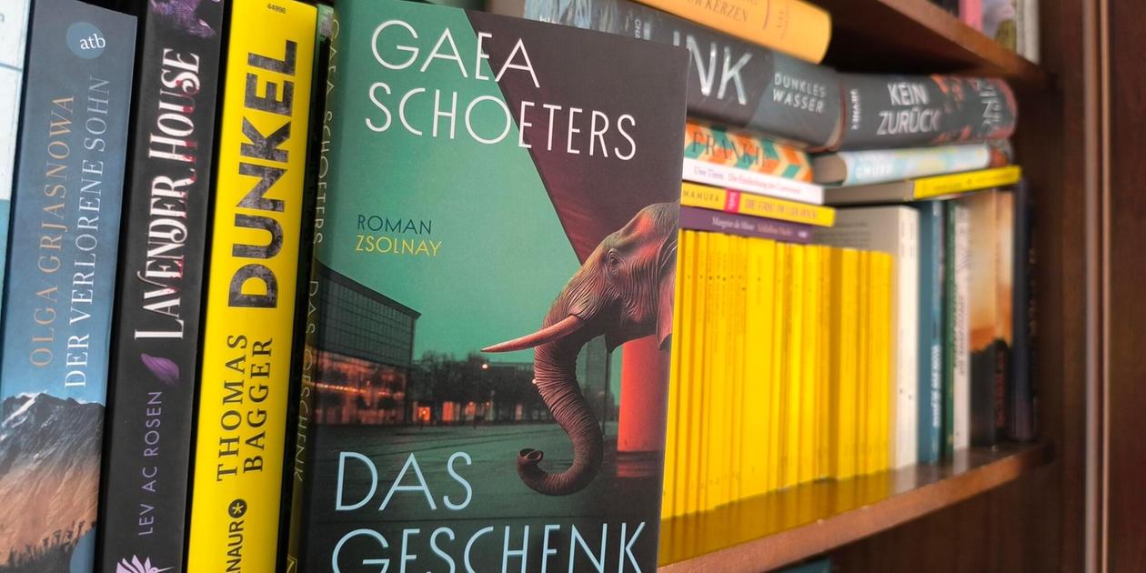 „Das Geschenk“ von Gaea Schoeters: Herrlich absurd und hochpolitisch