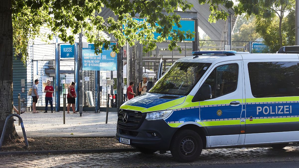 Berlin & Brandenburg: Polizeieinsatz wegen Streits im Sommerbad Neukölln
