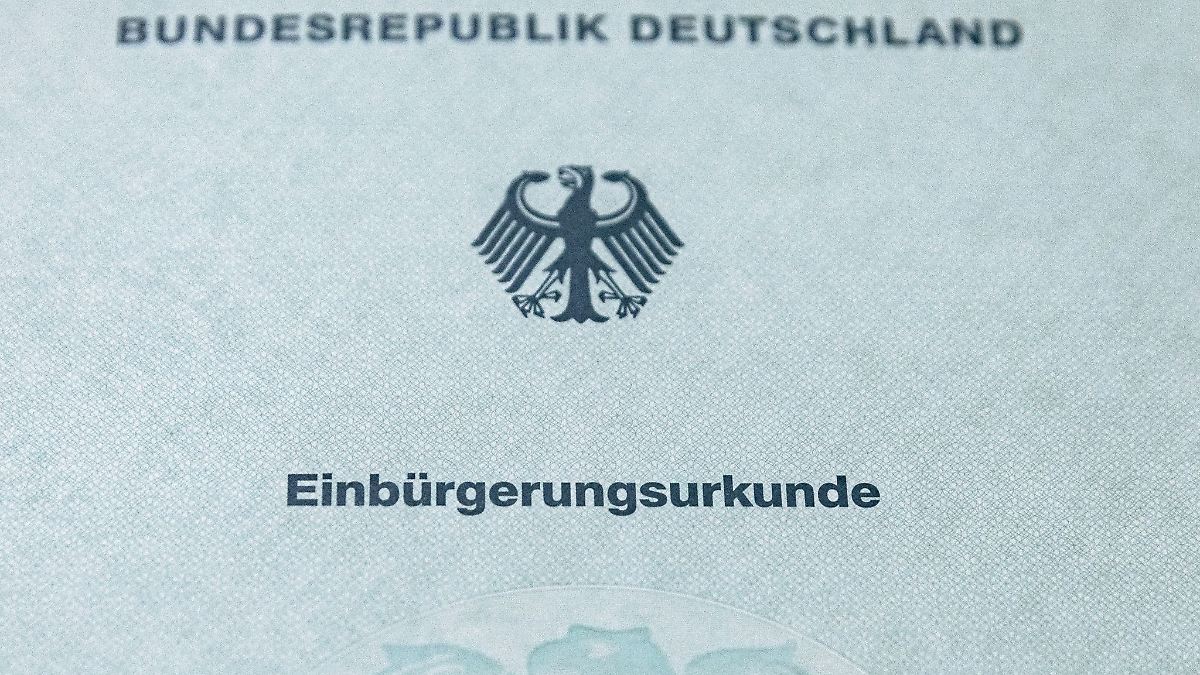 Hamburg & Schleswig-Holstein: 10.541 Einbürgerungsanträge - Bearbeitungszeit steigt