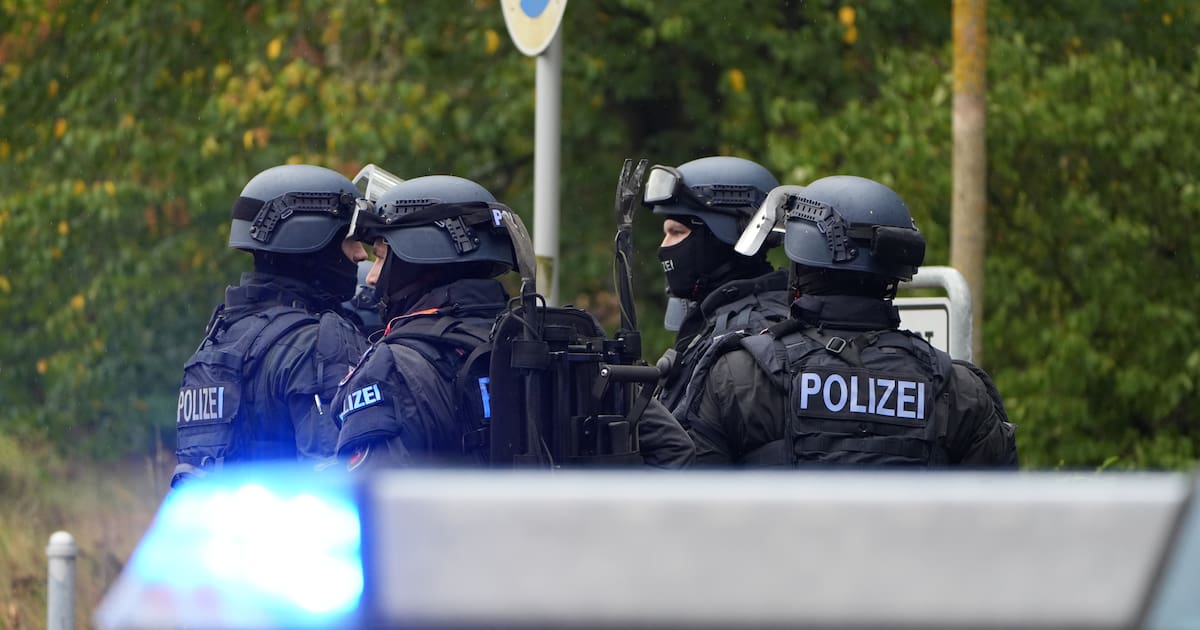 Amokalarm in Schule auf der Bult ausgelöst, Polizeieinsatz auch an der KGS in Hemmingen