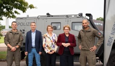 LKA-NI: 50 Jahre Spezialeinheiten in Niedersachsen: Ministerin Behrens besucht die ...