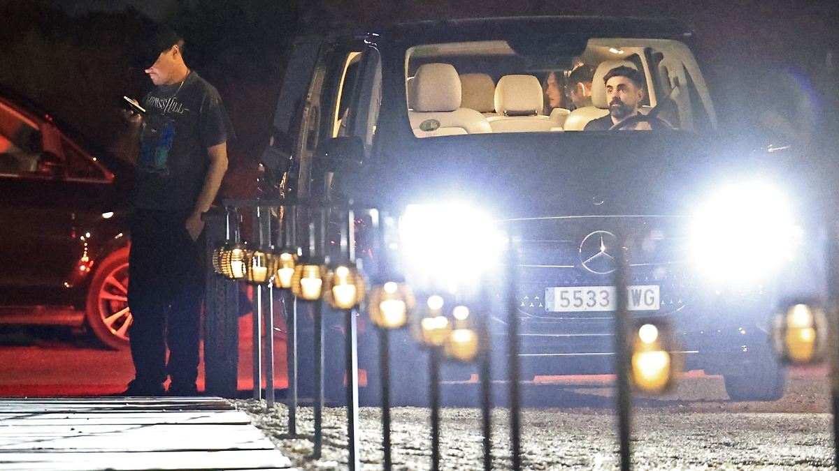 Mit Freundin auf Ibiza-Party: Polizisten erkennen Leonardo DiCaprio nicht bei Kontrolle