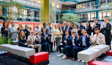 20 neue Auszubildende und eine duale Studentin beginnen bei der Stadtsparkasse Mönchengladbach